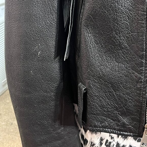 Vintage Classic Unisex Black Leather Motorcycle Jacket probably size Large - Picture 11 of 12